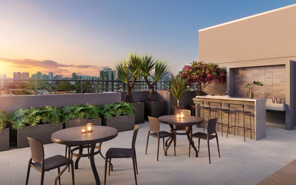 Praça Santo Antônio, deck do terraço com mesas e paisagismo ao entardecer